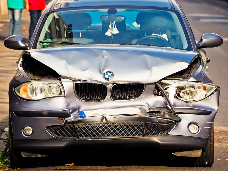 Unfallwagen verkaufen, schnell sicher und fair